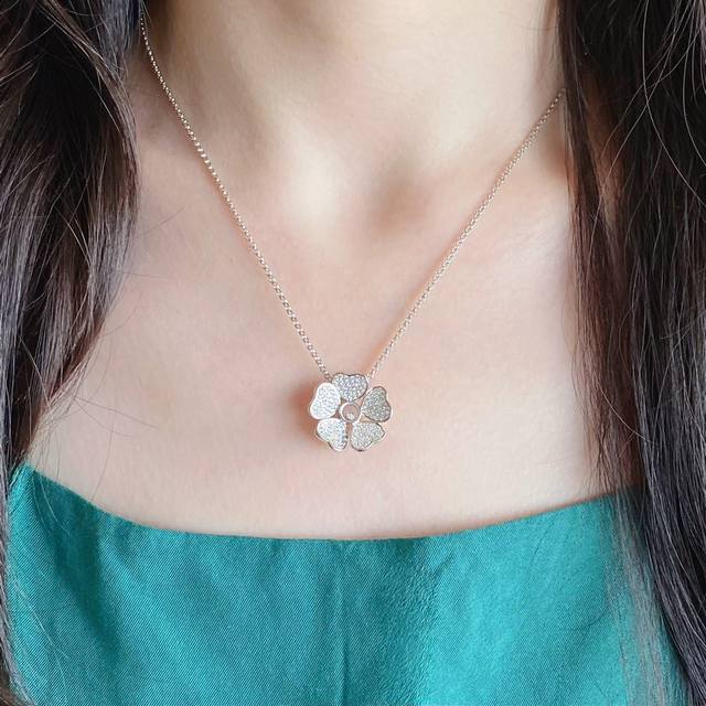 V Gold Chopard Five Hearts Full Diamond Necklace, In Stock! My love is hidden in