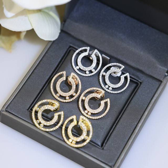 Messika earrings, popular with internet celebrities, high-end platinum version,
