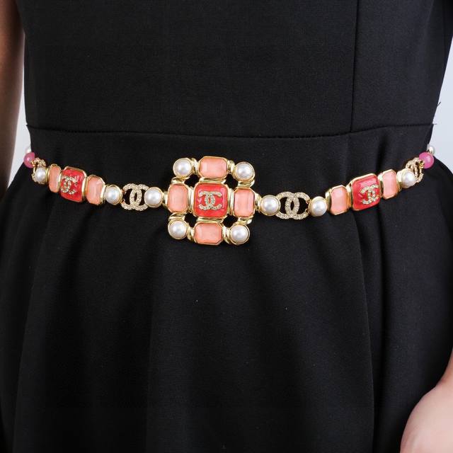 Chanel Xiaoxiang waist chain is made of the same brass material as the original,