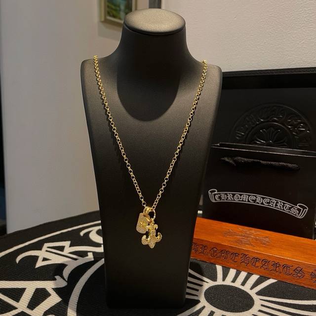 Counter quality Chrome Hearts classic gold necklace with Scout flower double pen