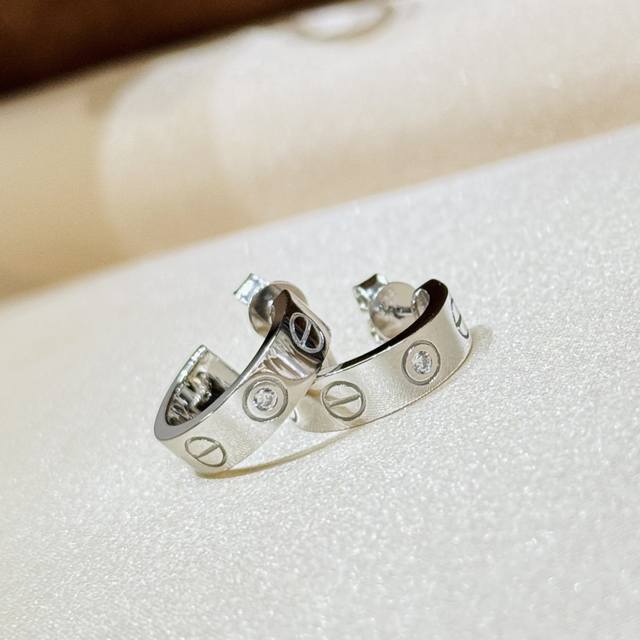 A6363 Sterling silver Cnc version Love series screw-stamped two-diamond earrings