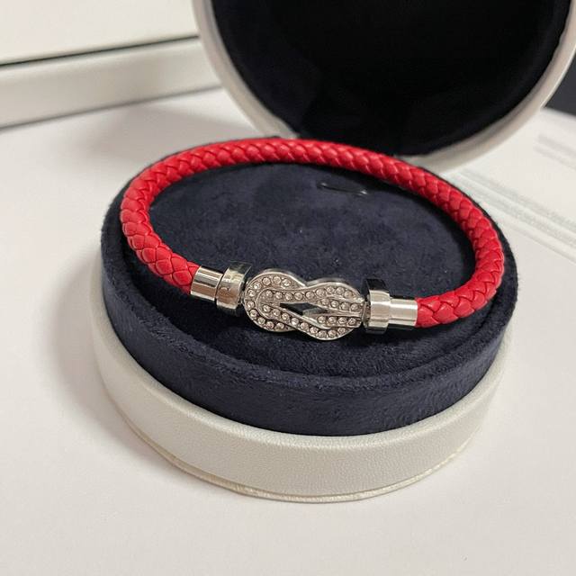 Hot Fred bracelet, full diamond 8-shaped buckle bracelet, classic lucky red stri