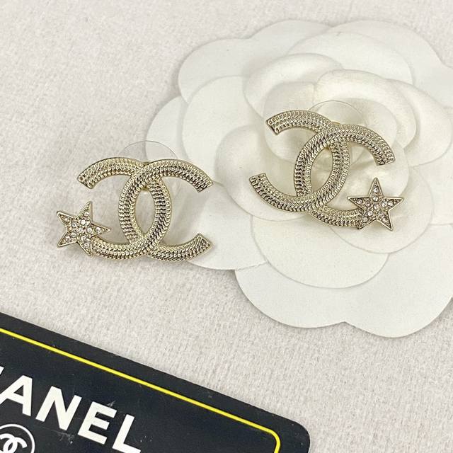 Code E2334 Chanel earrings hot-selling new style Zp Chan 23 star double C earri