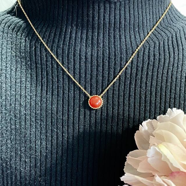 V Gold material high-grade red chalcedony natural malachite green high-end Vca h