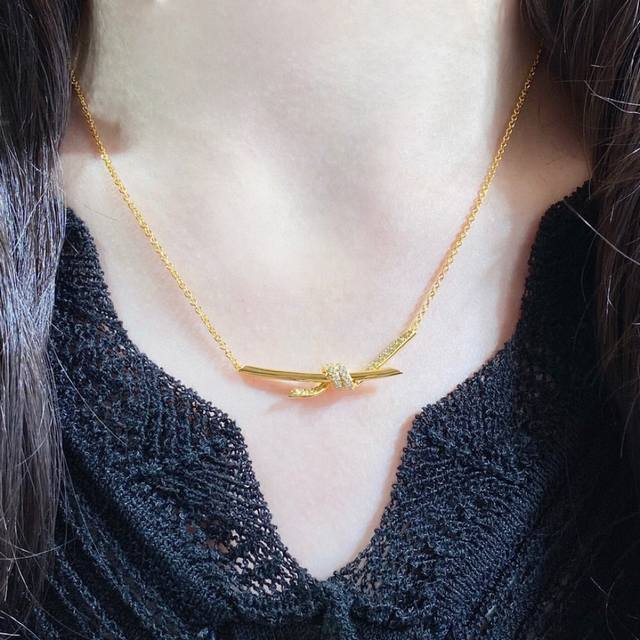 V gold ZP open version, Tiffany CNC half diamond T knot necklace, the intertwine