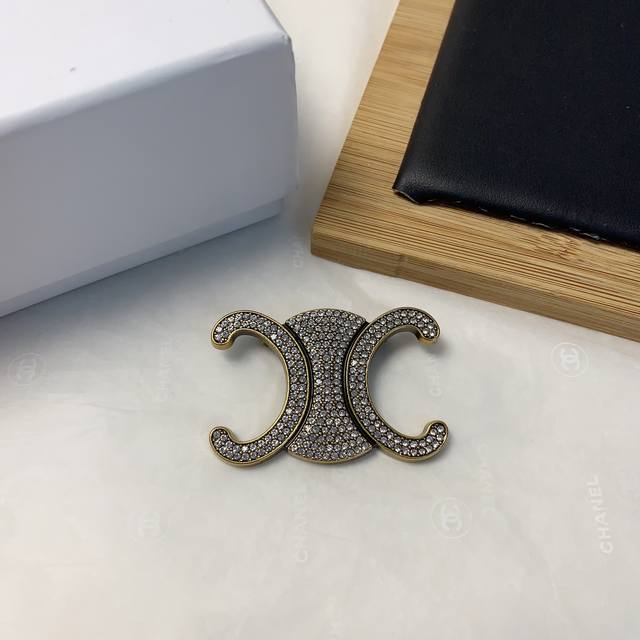 Celine Celine Arc de Triomphe Brooch Arc de Triomphe full diamond brooch atmosph