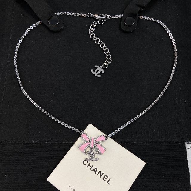 Xx937 Fragrance 25B Bow Necklace Adjustable Length New Fall/Winter Collection, F