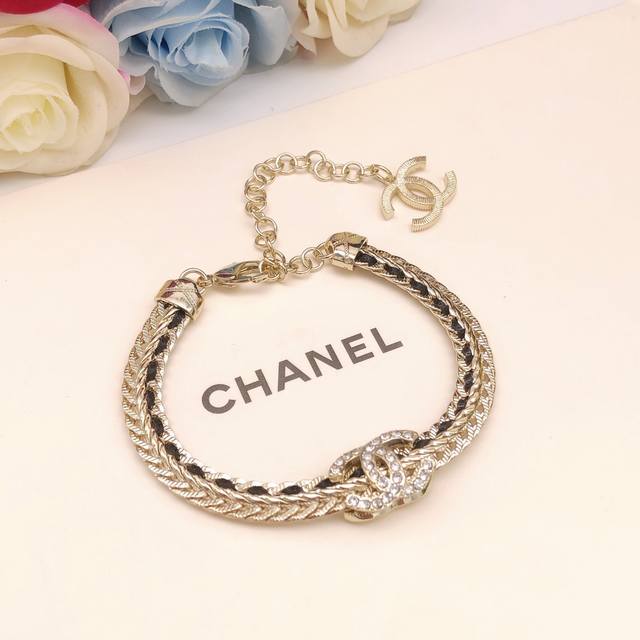 No. Xsl0011 Ch*Nel latest black leather bracelet consistent Zp brass material D