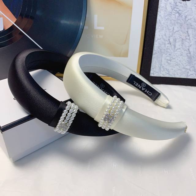 Chanel Xiaoxiang Chanel headband Pearl Logo light luxury fashion headband temper