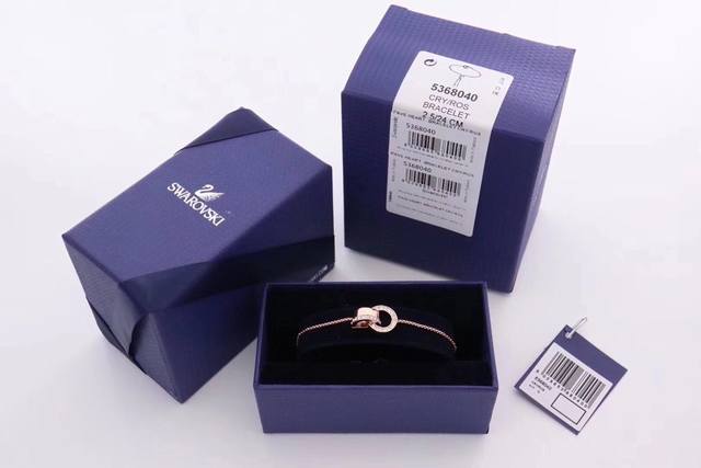 Swarovski Swarovski simple ring pull-out bracelet This gold-plated bracelet This
