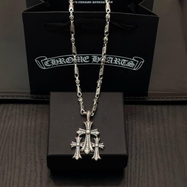 New counter quality Chrome Hearts classic retro cross flower ball skull necklac