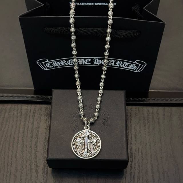 New counter quality Chrome Hearts classic retro cross flower ball necklace round