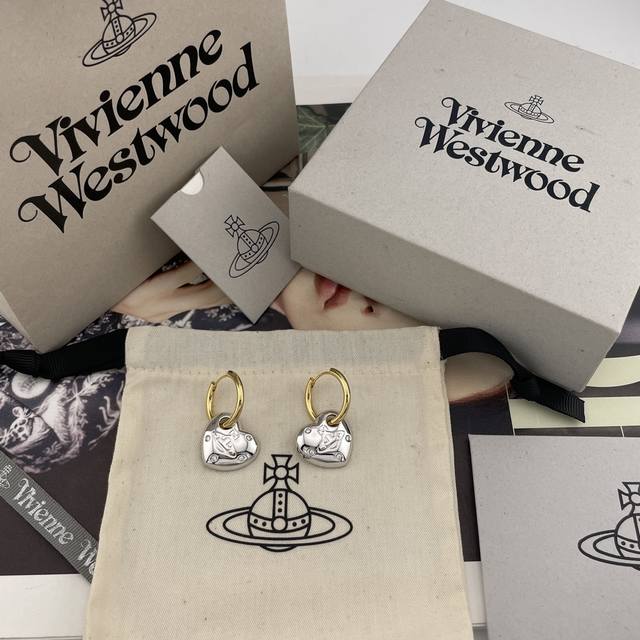 We produce Vivienne Westwood baby, what is Happy Planet? Come, this is Happy Pla
