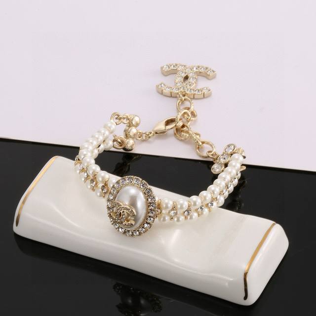 Chanel Small Oval Pearl Diamond Double Bracelet, Heavy Weaving Hand-Inlaid Each