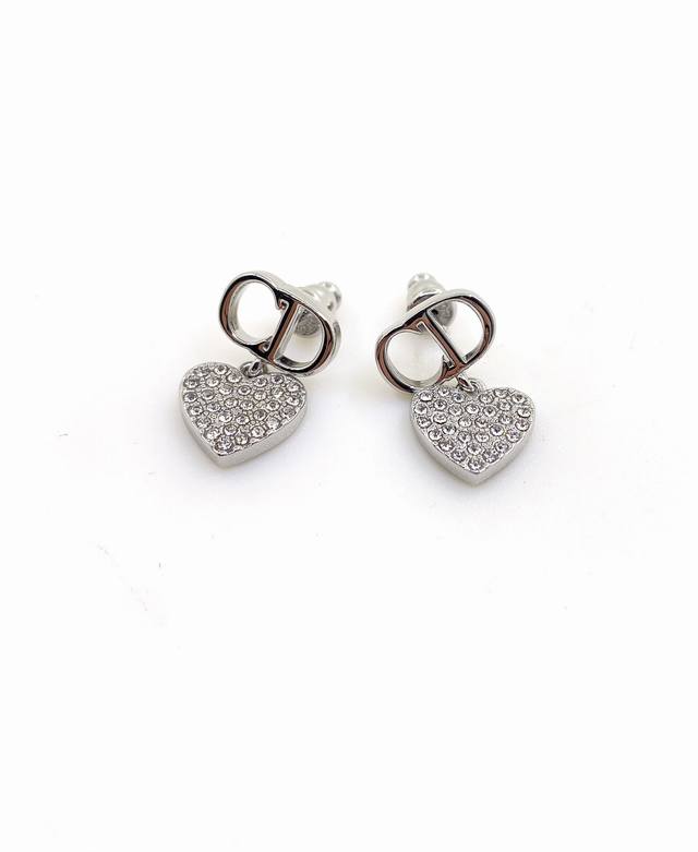 Daor latest Cd platinum full diamond heart earrings consistent with the Z batch