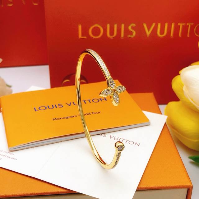 No.Lsz0005 Lv*Latest bracelet consistent Zp brass material DDD