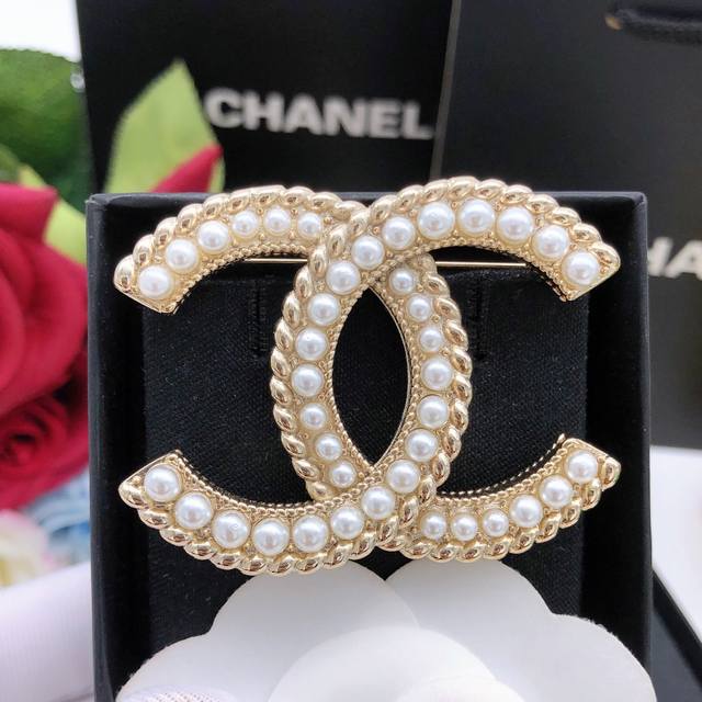 No.Xxz0205 Ch*Nel latest rice pearl brooch consistent Zp brass material DDD