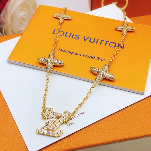 No.Lxl0056 Lv*Latest color diamond necklace consistent Zp brass material DDD