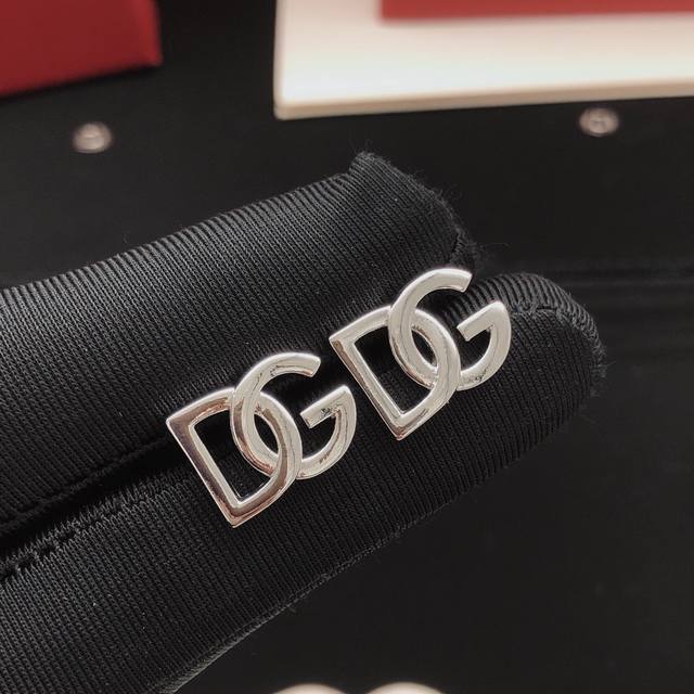 No.Dged0015 Dg*Latest style smooth earrings consistent Zp brass material DDD