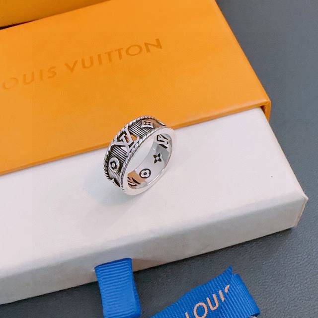 High-quality Louis Vuitton Lv ring, original goods, new counter model, retro fa
