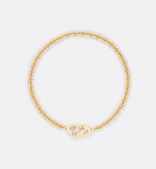 Dior necklace uses gold as the main color, which adds a cute style to the jewelr