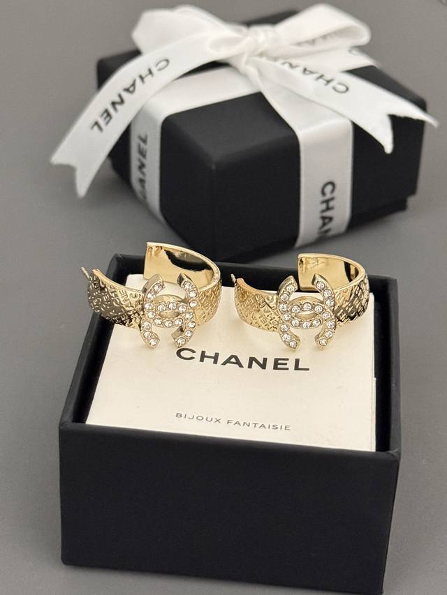 Ch*Nel latest letter diamond earrings consistent Zp brass material DDD