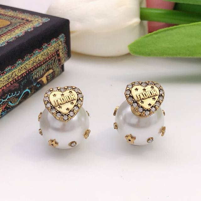 No. Ded0237 Dior original new Jadior heart star diamond heart stud earrings, hi