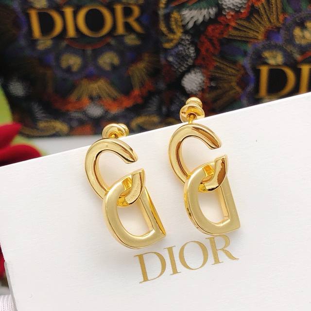 No.Ded0514 Dio*Latest Cd letter polished earrings consistent Zp brass material D