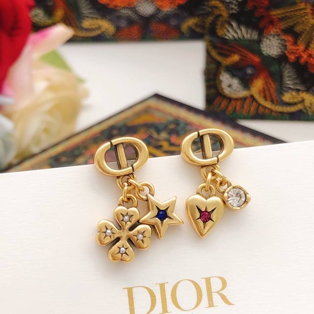No.Ded0295 Dio*Latest pig nose star heart earrings consistent Zp brass material
