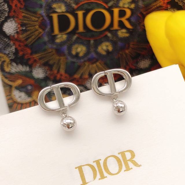 No.Ded0349 D*Or Latest Mini Silver Cd Earrings Consistent Zp Brass Material DDD