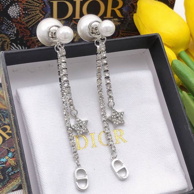 No.Ded0222 Dior large and small pearl chains with diamond tassels Cd silver earr