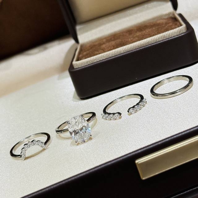 Four-in-one ring set A6626 Trendy brand's new high-end jewelry, pigeon egg oval