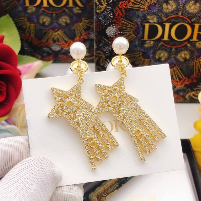 No.Ded0274 Dio*Latest tassel star earrings consistent Zp brass material DDD