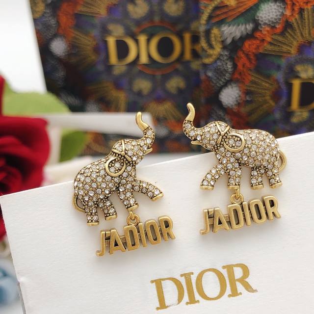No.Ded0187 Dio*Latest elephant earrings with diamonds Zp brass material DDD