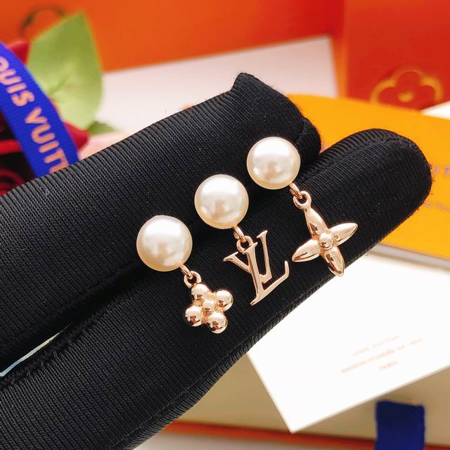 No.Led0392 Lv*Latest rose gold three-in-one earrings consistent Zp brass materia