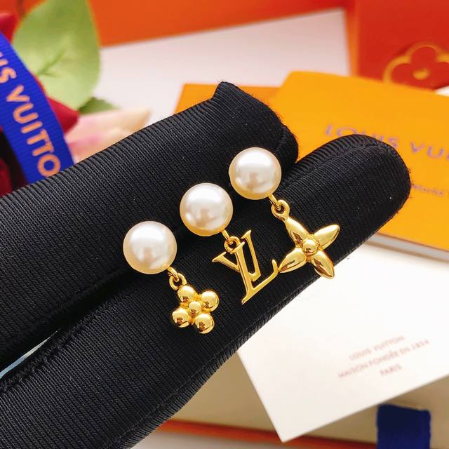 No.Led0393 Lv*Latest three-in-one earrings consistent Zp brass material DDD