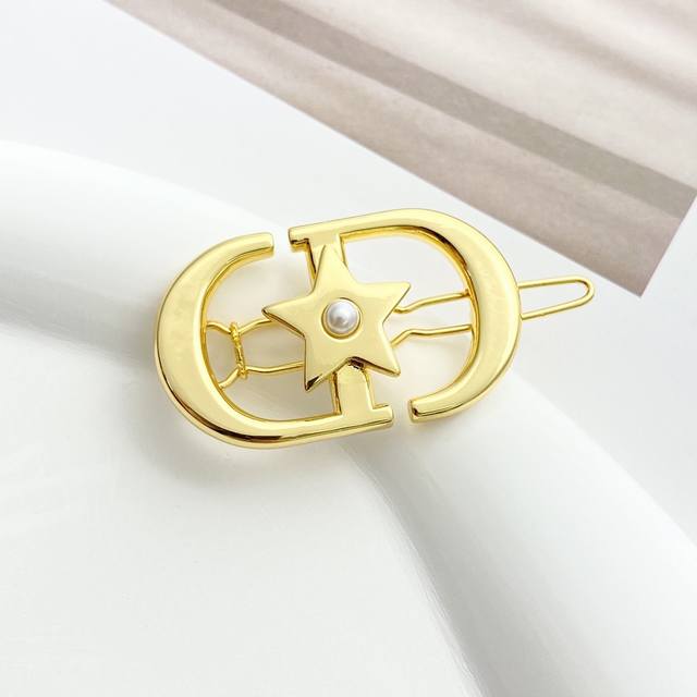 Today's new model code H560 hairpin hot-selling model hot new arrival Dior gold