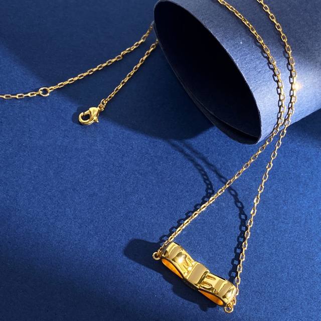Prada Prada style Ins fashion Korean version all-match temperament gold glossy b