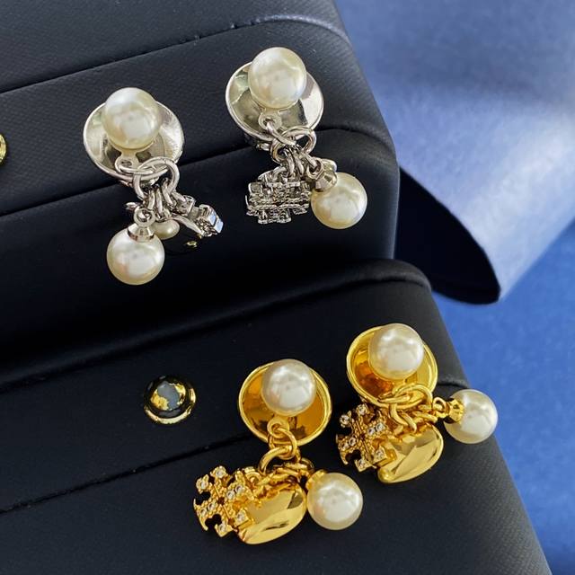 Tory Burch's new Instagram stylish pearl heart diamond double T letter logo smar