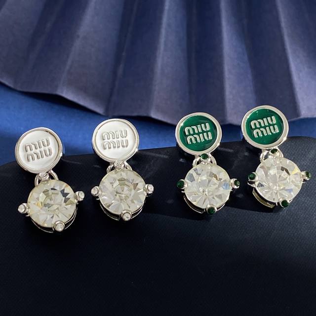 Miumiu new Ins Korean style fashion drop oil round hanging four claw small diamo