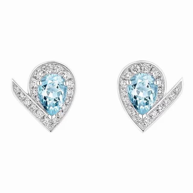 V Gold Chaumet Aquamarine Teardrop Earrings, a perfect match for you, engraved w