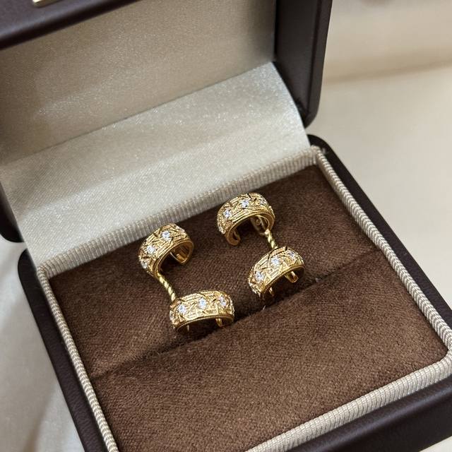 A6352 New high-end jewelry My series double rattan check hollow ear bone clip, t
