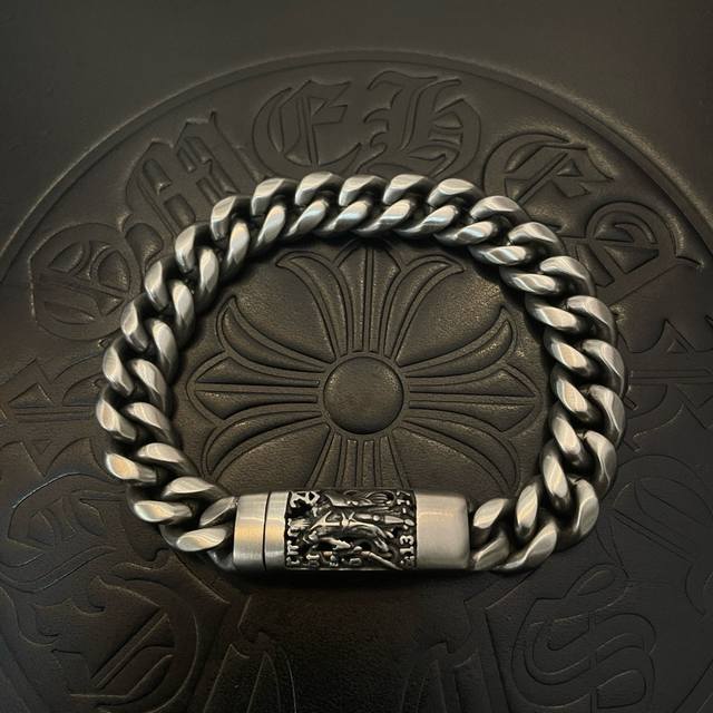 Counter quality Chrome Hearts classic retro distressed bracelet with concave and
