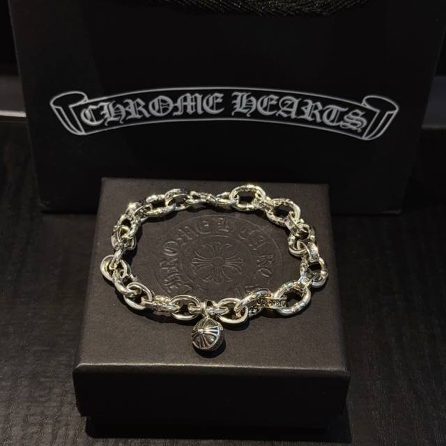 New counter quality Chrome Hearts classic letter bracelet, with different conca