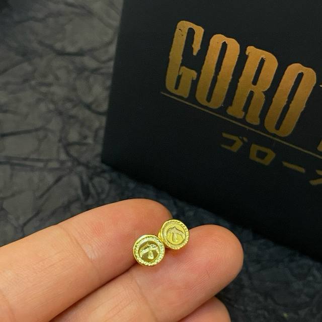 New arrival: Goro's Takahashi Goro retro gold bird earrings. This premium versi