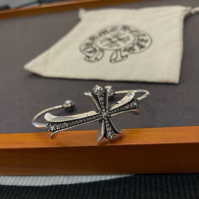 Counter quality Chrome Hearts classic retro cross full diamond bracelet with con