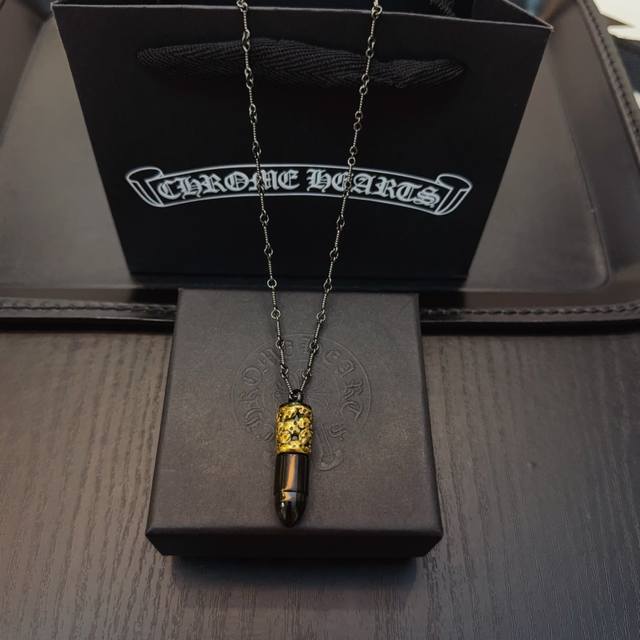 New counter quality Chrome Hearts necklace with concave and convex shapes and di