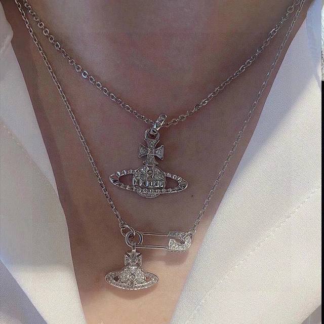 Classic Large Saturn Necklace Necklace Vivienne Westwood Queen Saturn Necklace!