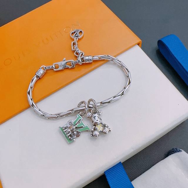 High-quality Louis Vuitton Lv bracelet, original goods, new counter model, retro