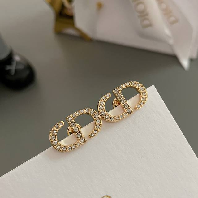 High-quality details as shown. DCD full diamond stud earrings, Z 3600, available